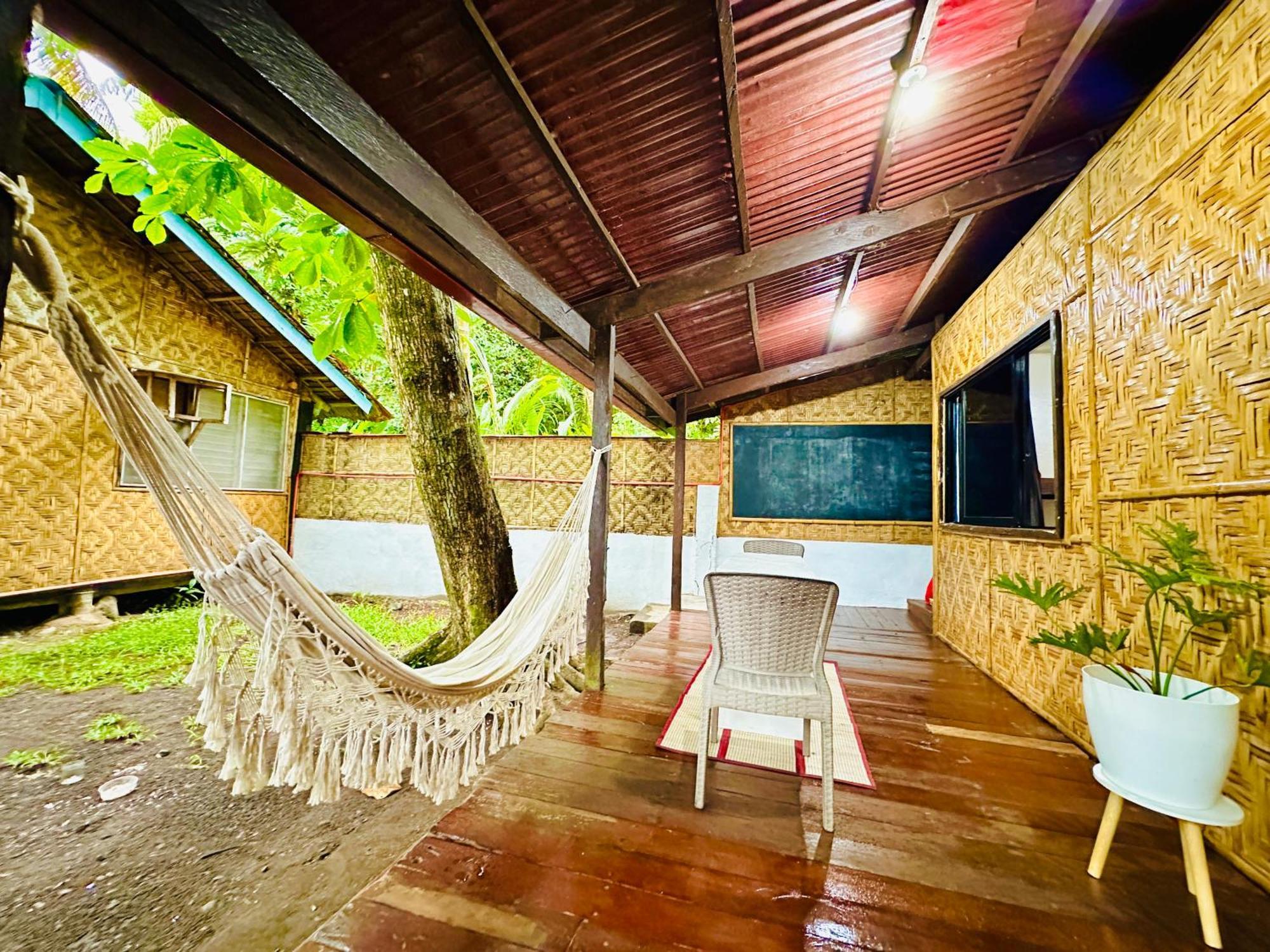 Playa Del Fuego Camiguin Beach Hostel & Resort Mambajao Exteriör bild