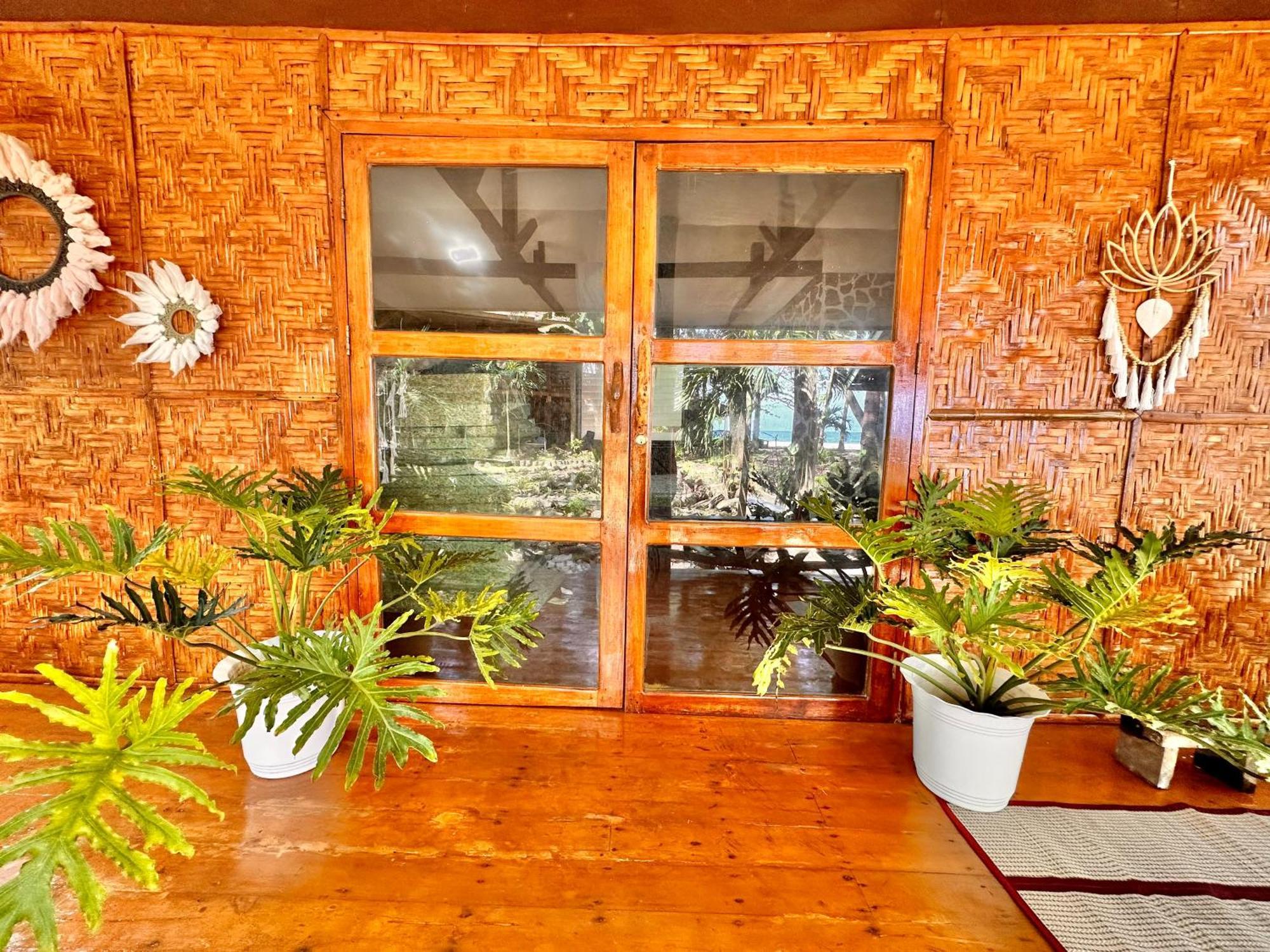 Playa Del Fuego Camiguin Beach Hostel & Resort Mambajao Exteriör bild