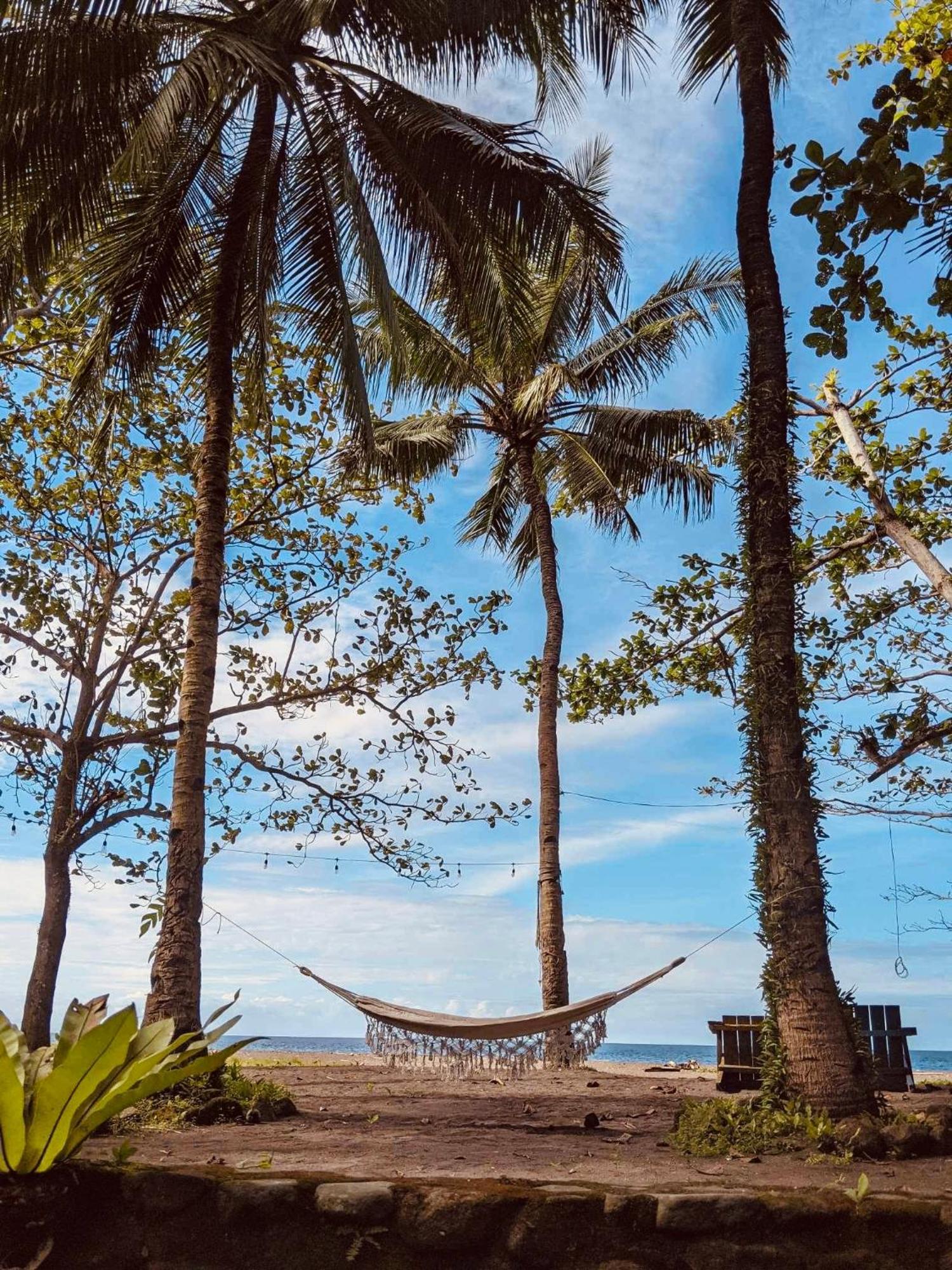 Playa Del Fuego Camiguin Beach Hostel & Resort Mambajao Exteriör bild