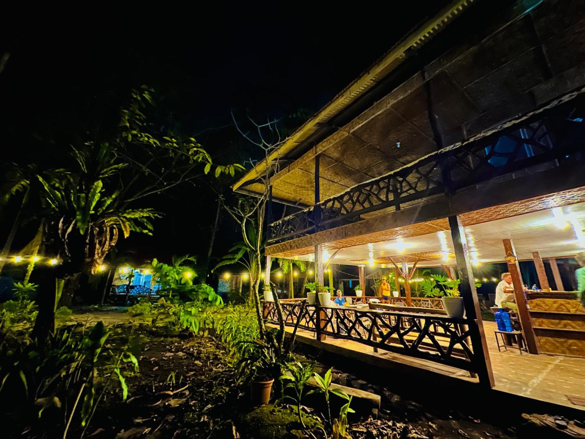 Playa Del Fuego Camiguin Beach Hostel & Resort Mambajao Exteriör bild