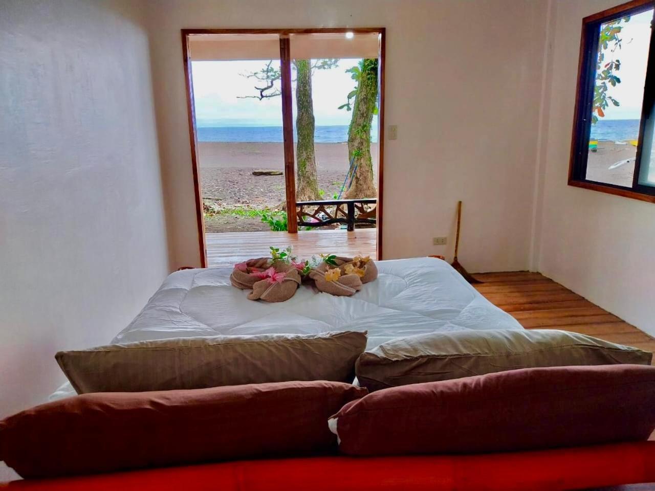 Playa Del Fuego Camiguin Beach Hostel & Resort Mambajao Exteriör bild