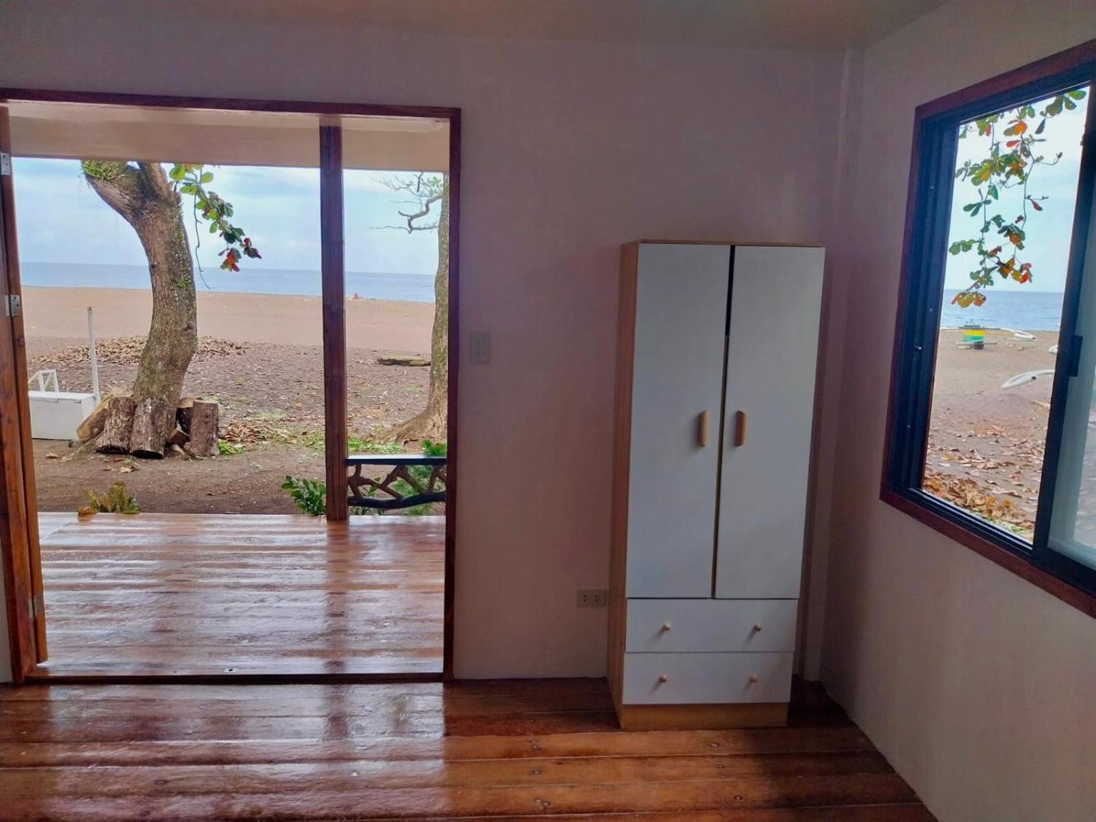 Playa Del Fuego Camiguin Beach Hostel & Resort Mambajao Exteriör bild