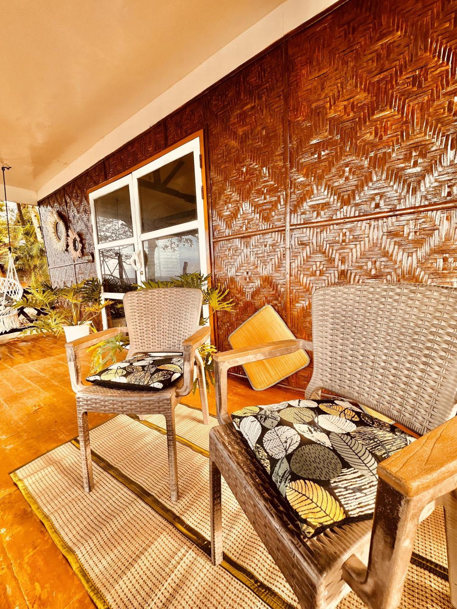 Playa Del Fuego Camiguin Beach Hostel & Resort Mambajao Exteriör bild