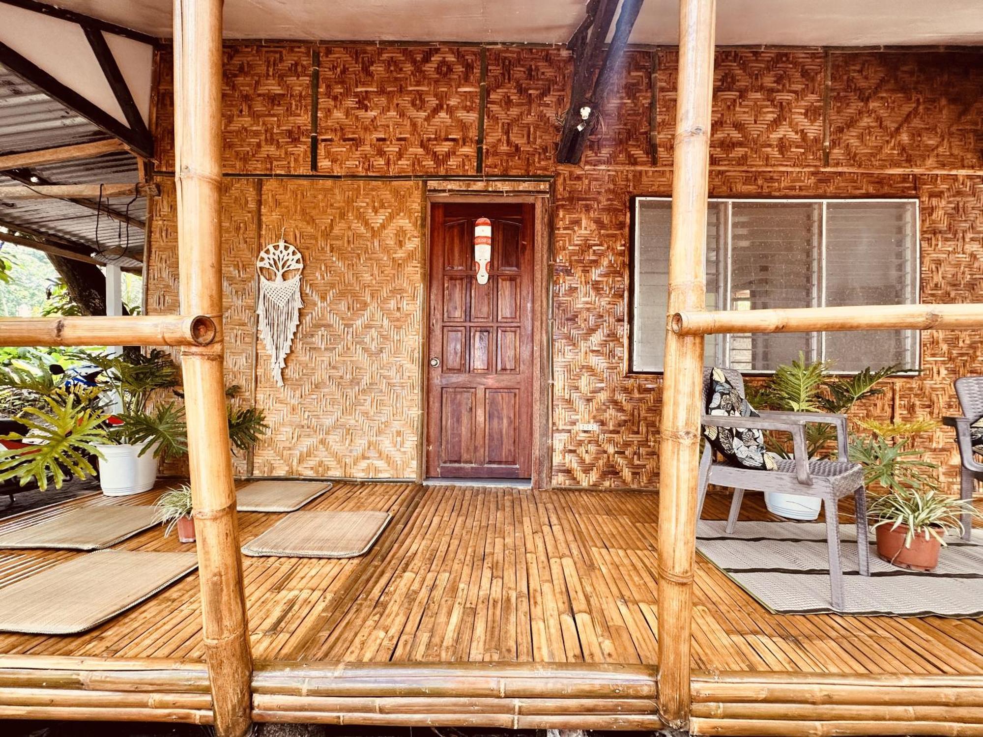 Playa Del Fuego Camiguin Beach Hostel & Resort Mambajao Exteriör bild