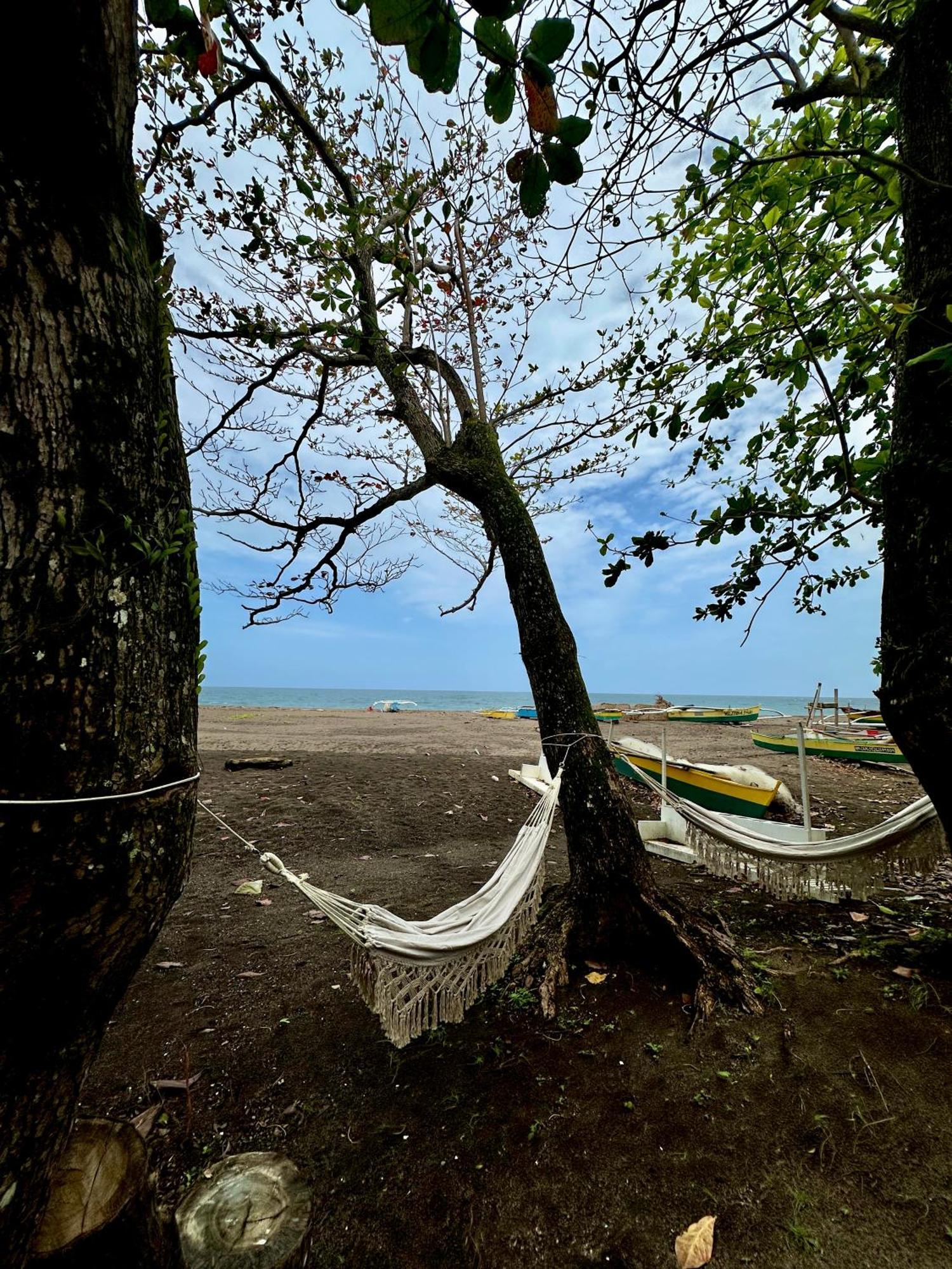 Playa Del Fuego Camiguin Beach Hostel & Resort Mambajao Exteriör bild